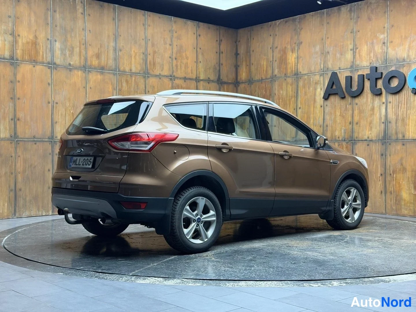 Kupari Ford Kuga 2014, takaviisto, kuva 14