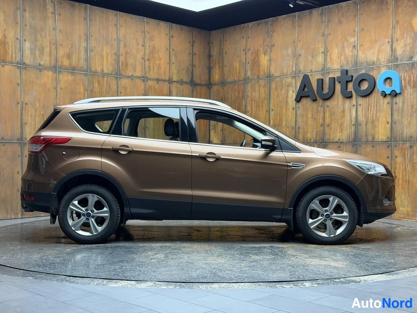 Kupari Ford Kuga 2014, etuviisto, keula oikealle, kuva 5