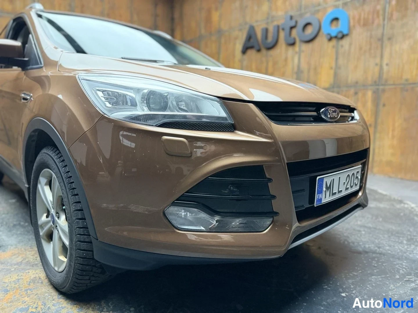 Kupari Ford Kuga 2014, etuviisto, keula oikealle, kuva 6