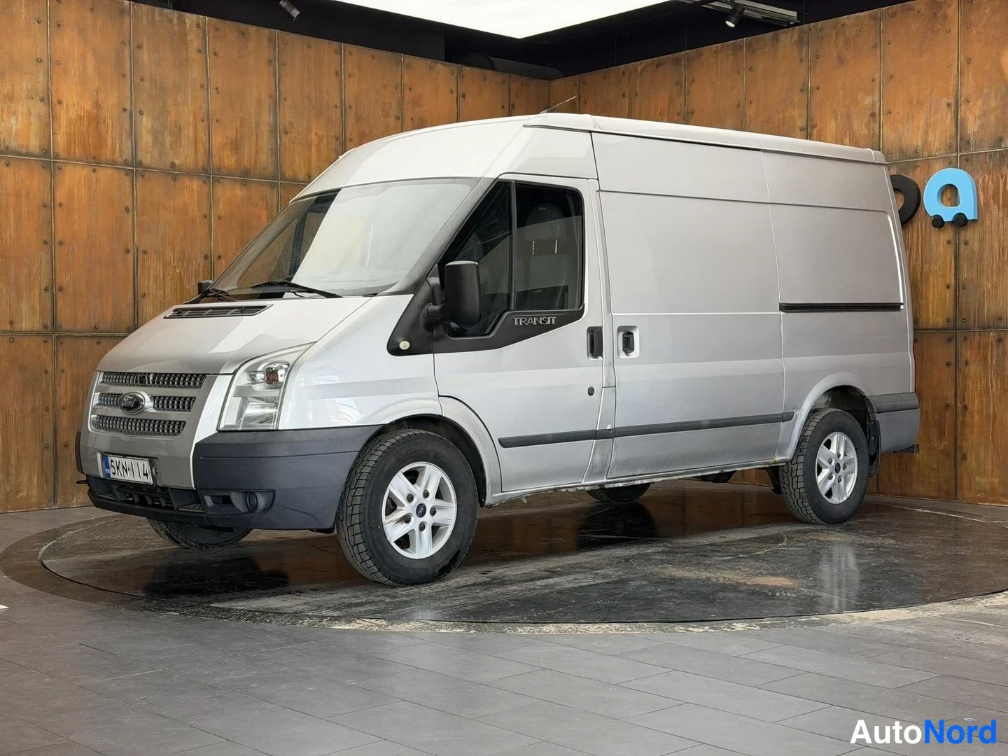 Ford Transit 350M 2,2TDCi 125 hv Trend 2012