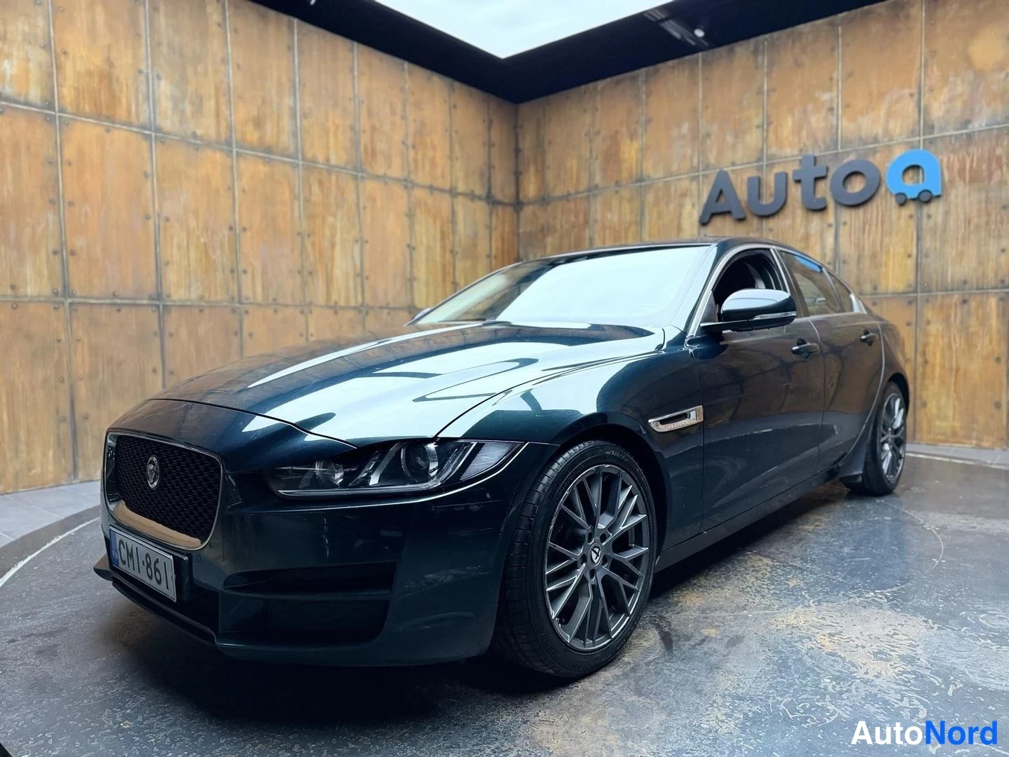Jaguar XE 2017