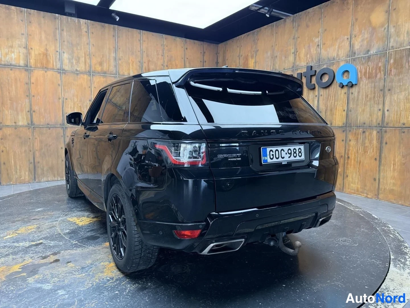 Musta Land Rover Range Rover Sport 2018, takaviisto, kuva 19