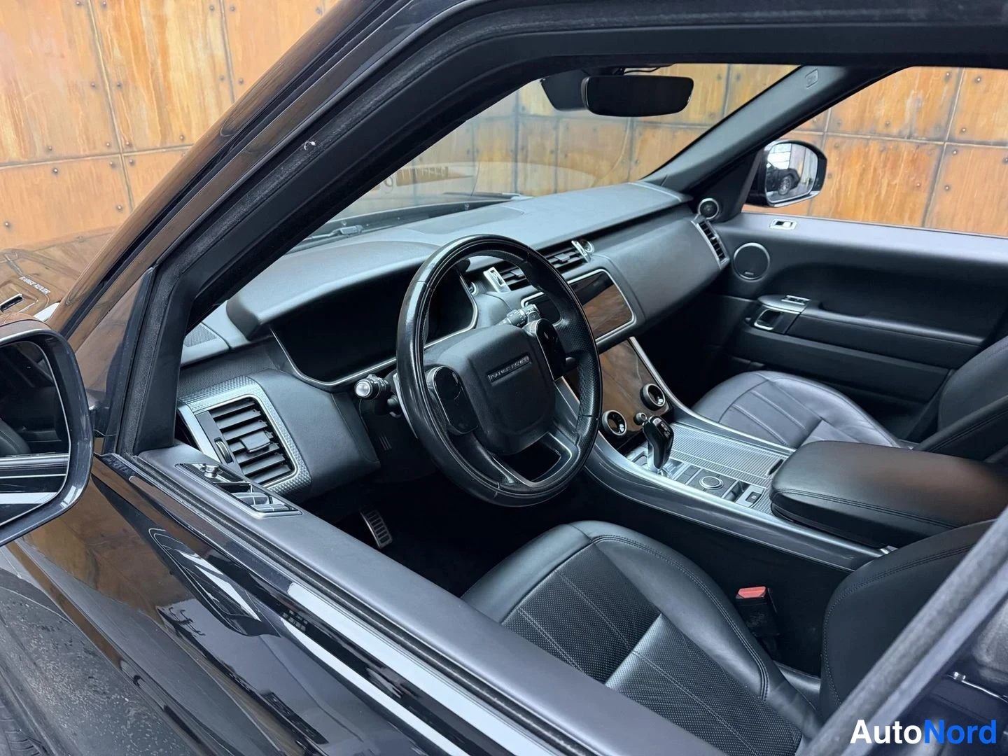 Musta Land Rover Range Rover Sport 2018, ohjaamo, kuva 22
