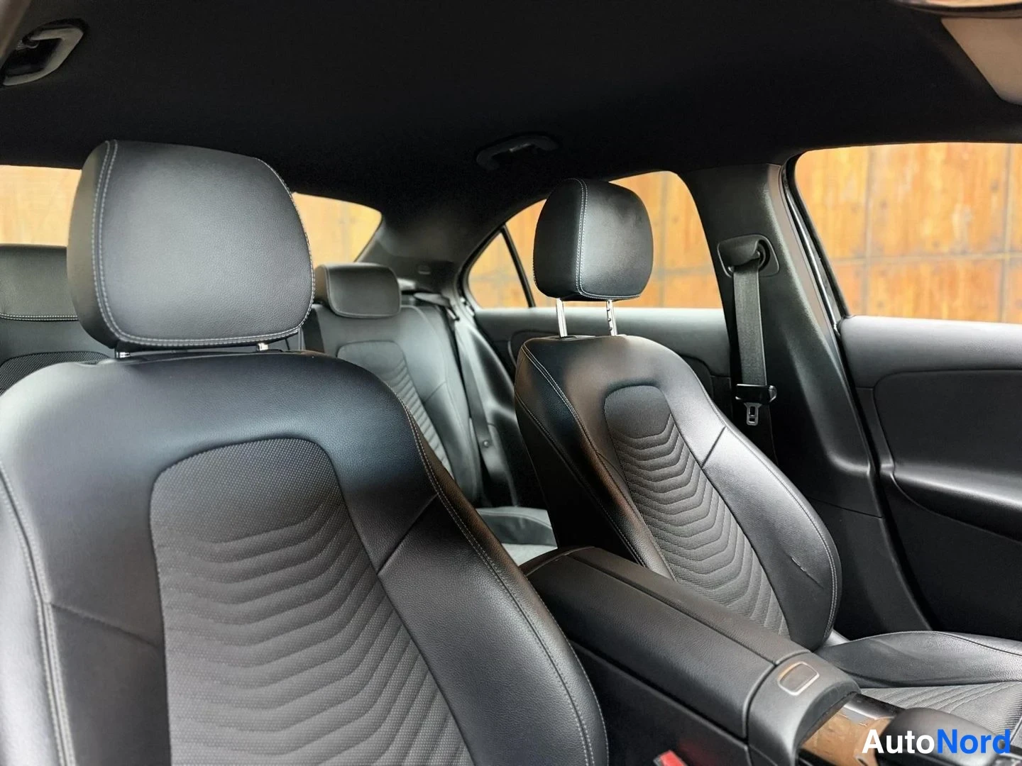 Musta Mercedes-Benz A 180 d 2019, takaistuimet, kuva 22