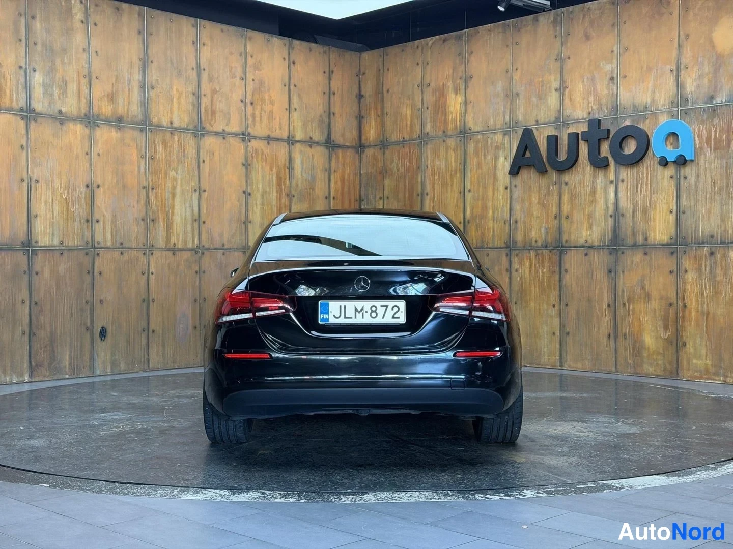 Musta Mercedes-Benz A 180 d 2019, takaa, kuva 17
