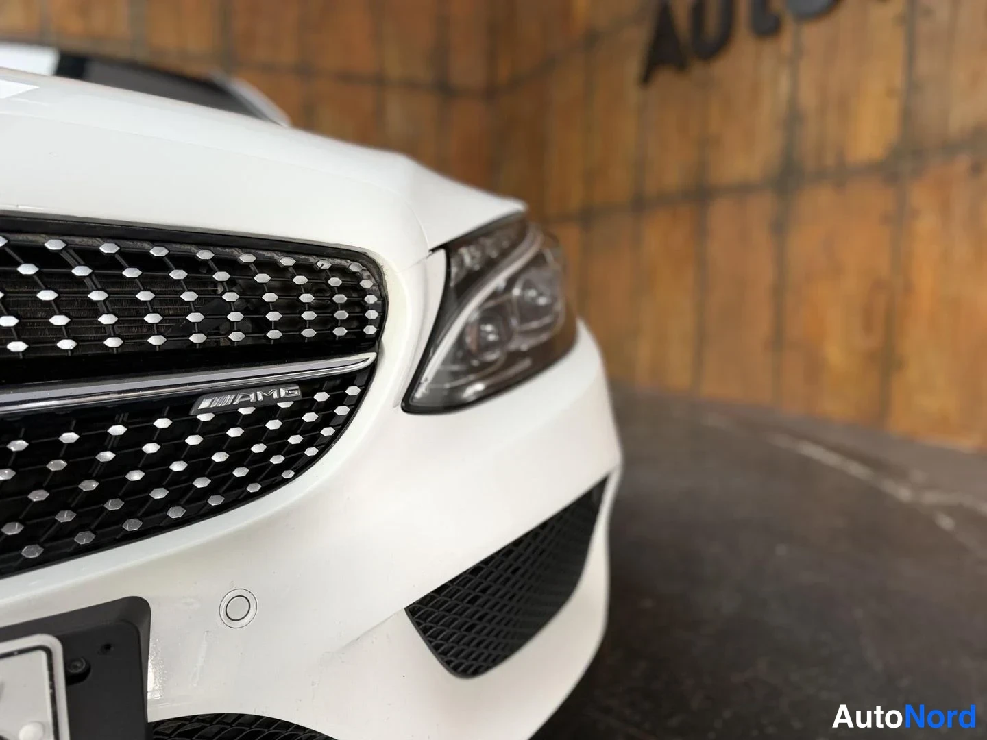 Valkoinen Mercedes-Benz C 43 AMG 2016, yksityiskohta, kuva 25