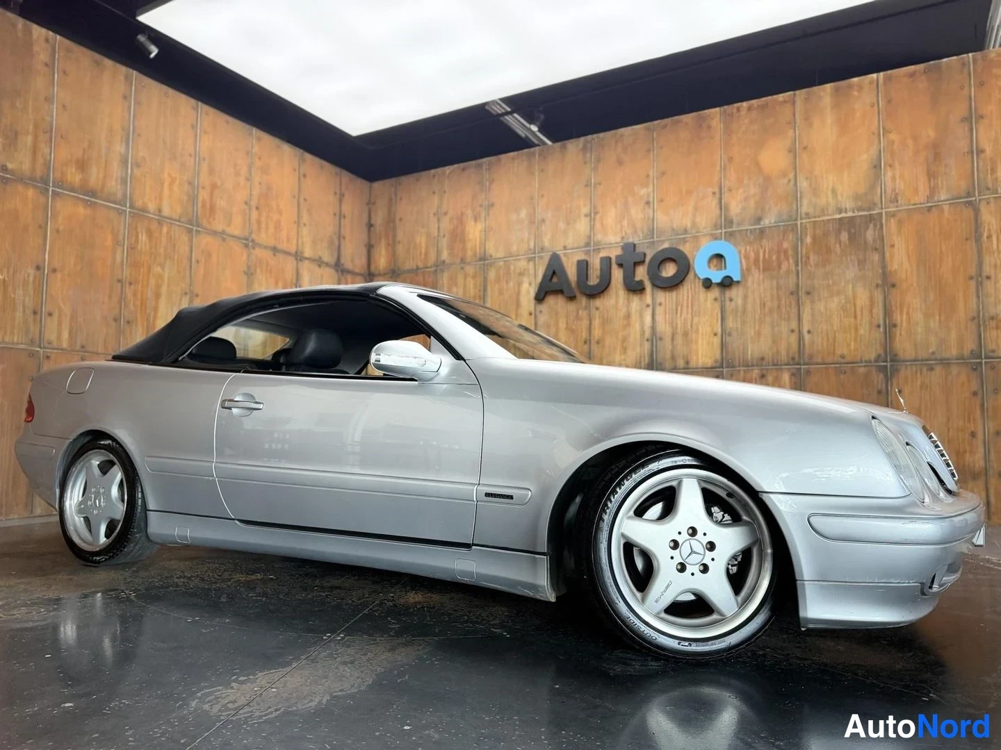 Harmaa Mercedes-Benz CLK 200 2001, etuviisto, keula oikealle, kuva 10