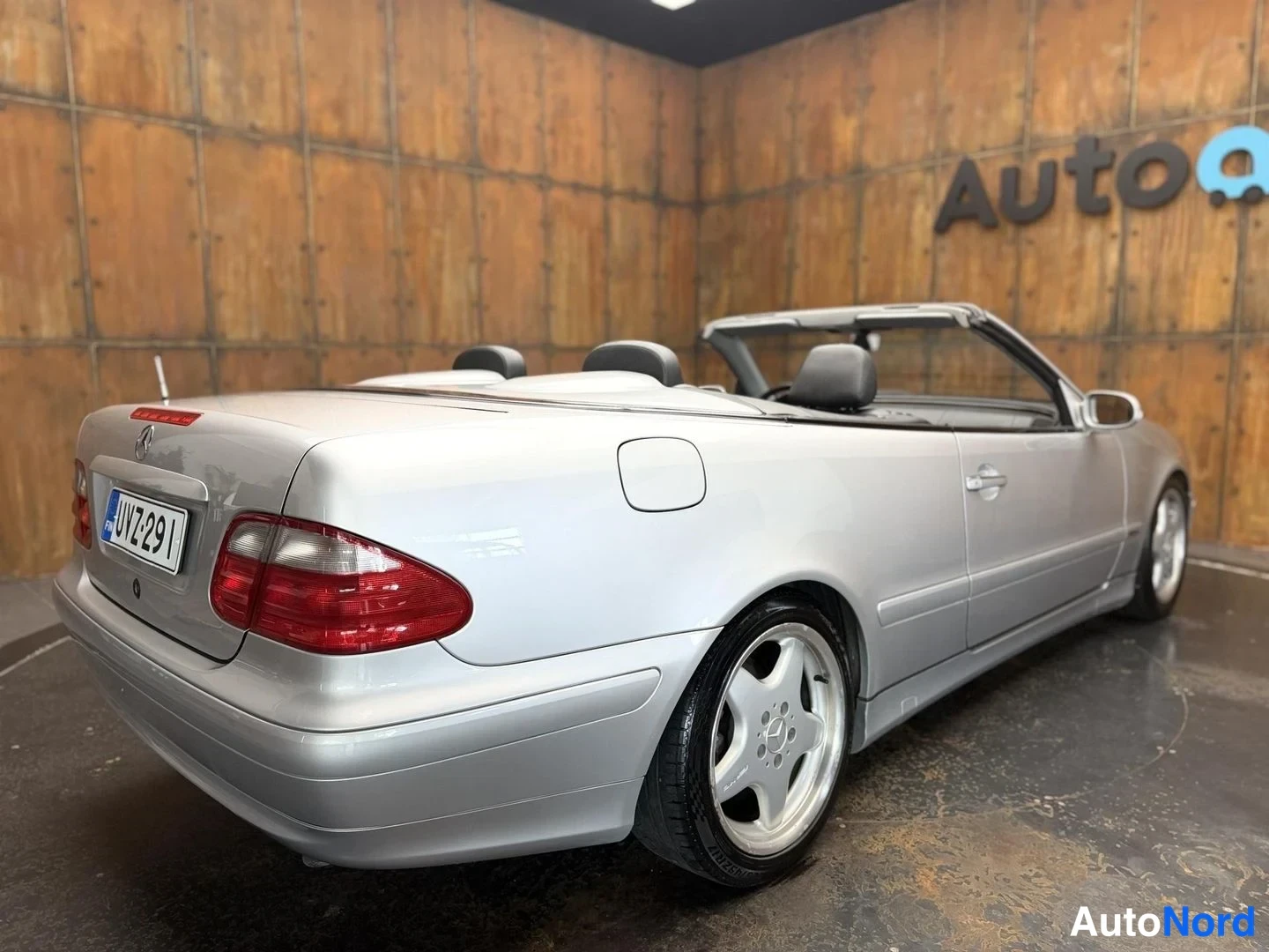 Harmaa Mercedes-Benz CLK 200 2001, takaviisto, kuva 18