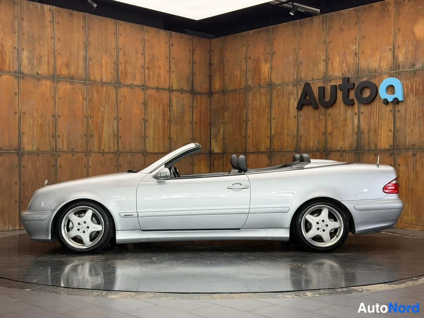 Harmaa Mercedes-Benz CLK 200 2001, sivulta, kuva 12