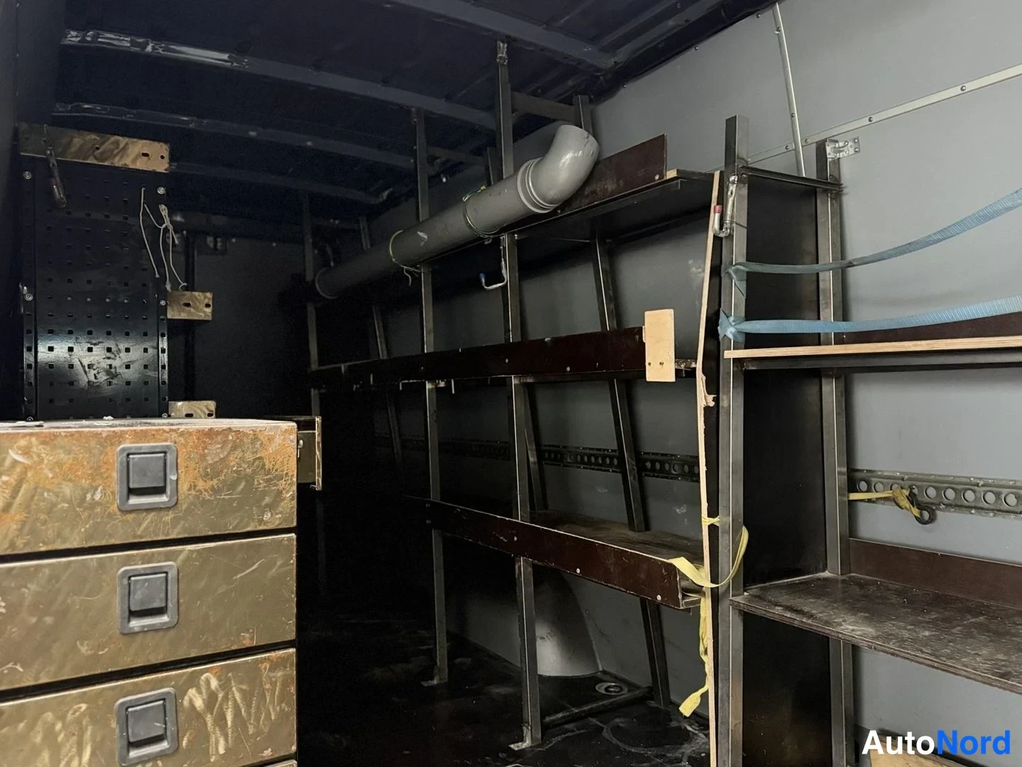 Harmaa Mercedes-Benz Sprinter 316 CDI 2017, tavaratila, kuva 14