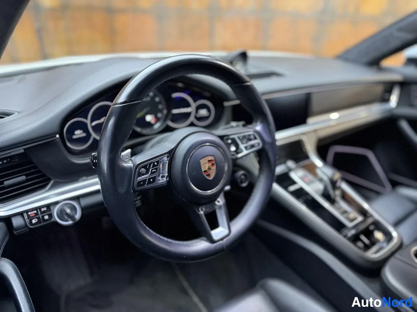 Valkoinen Porsche Panamera Turbo S E-Hybrid 2019, ohjaamo, kuva 20
