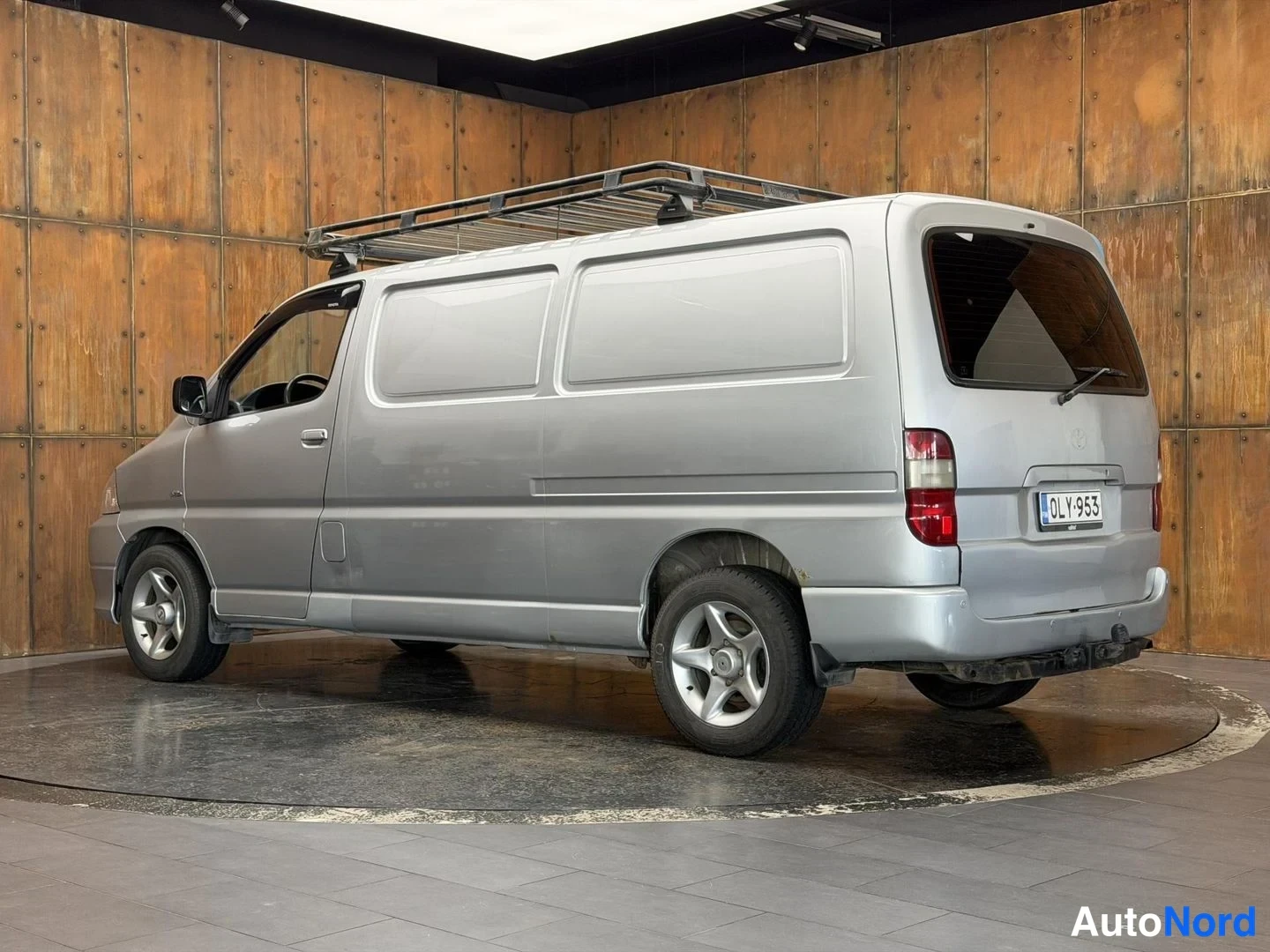 Hopea Toyota Hiace 2007, takaviisto, kuva 12