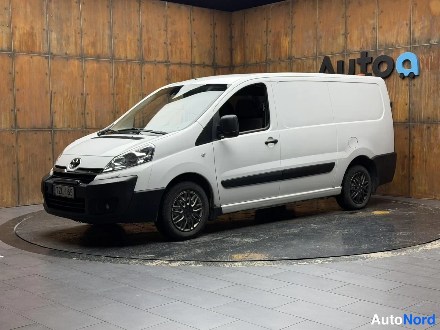 Toyota Proace L2H1 1,6 D 90 Life 2014