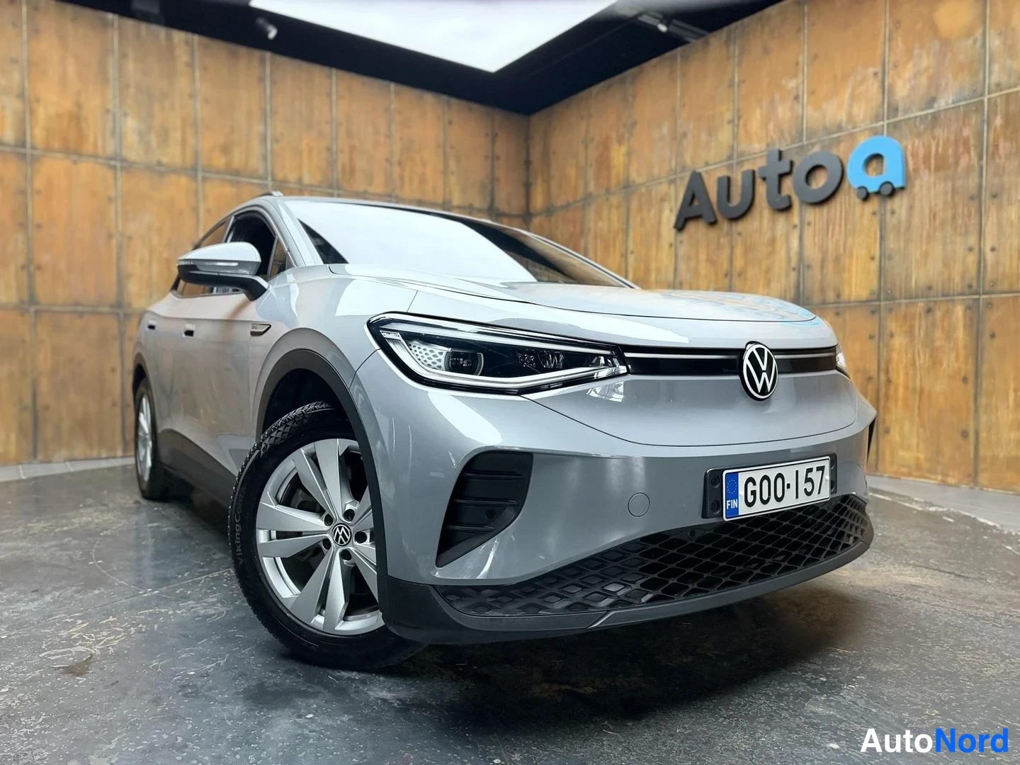 Harmaa Volkswagen ID.4 PRO 150 KW 2021, etuviisto, keula vasemmalle, kuva 2