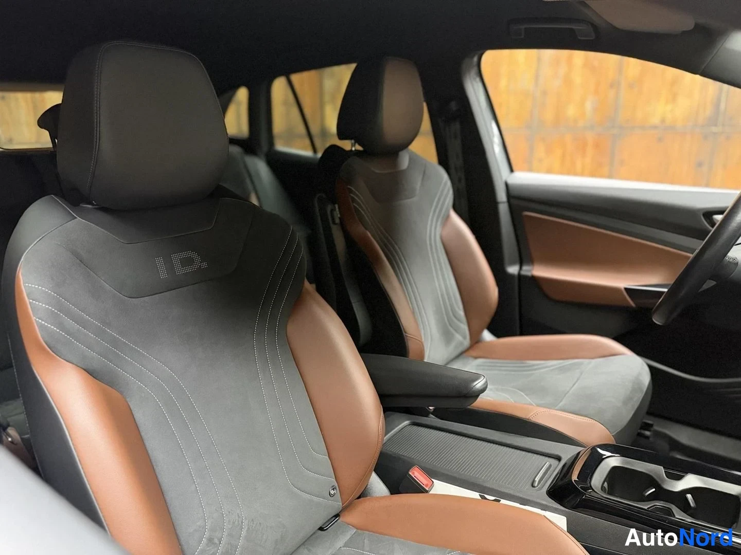 Harmaa Volkswagen ID.4 PRO 150 KW 2021, etuistuimet, kuva 15