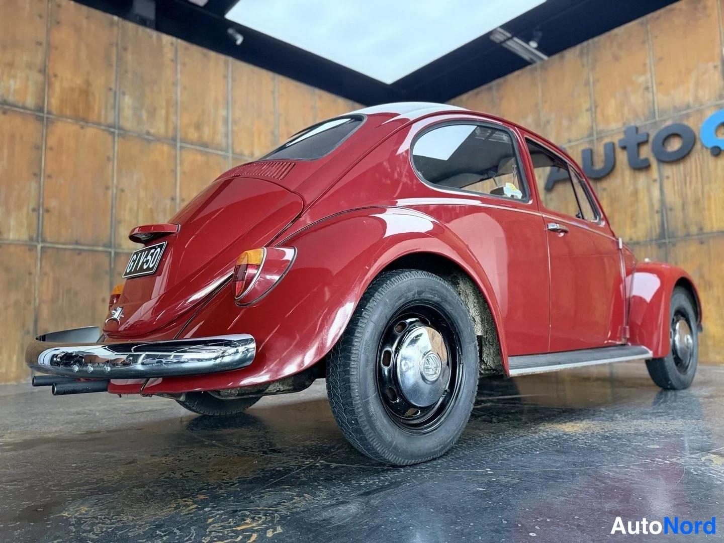Punainen Volkswagen Kupla 1968, takaviisto, kuva 17