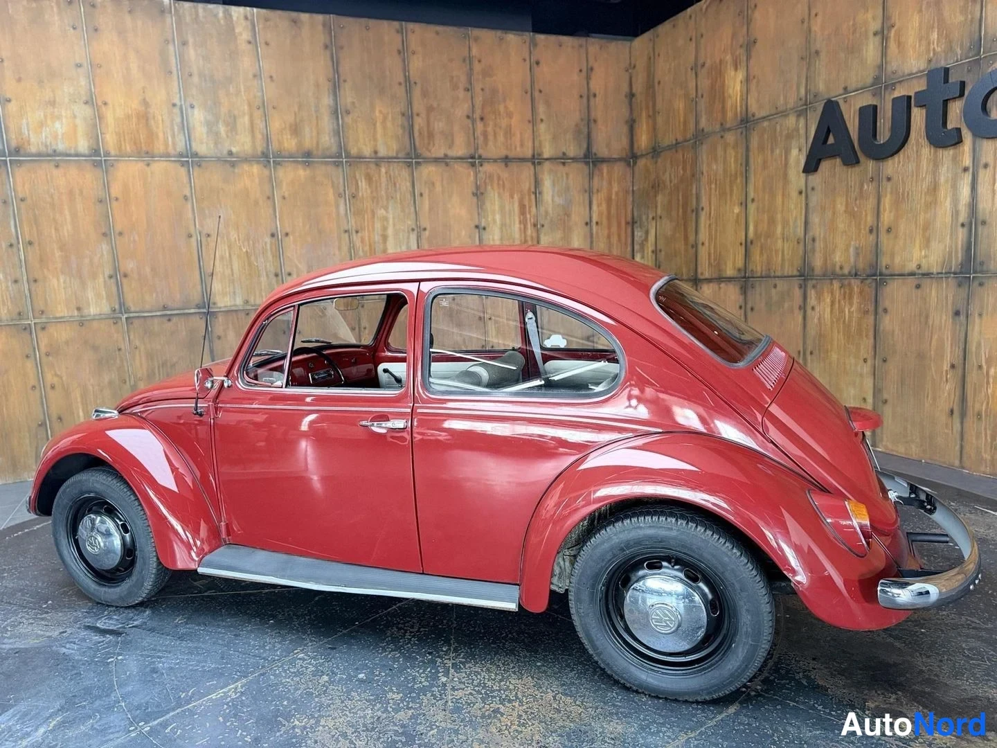 Punainen Volkswagen Kupla 1968, takaviisto, kuva 16