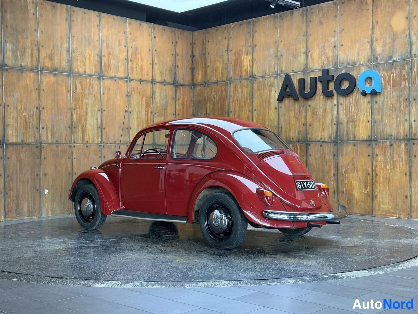 Punainen Volkswagen Kupla 1968, takaviisto, kuva 13