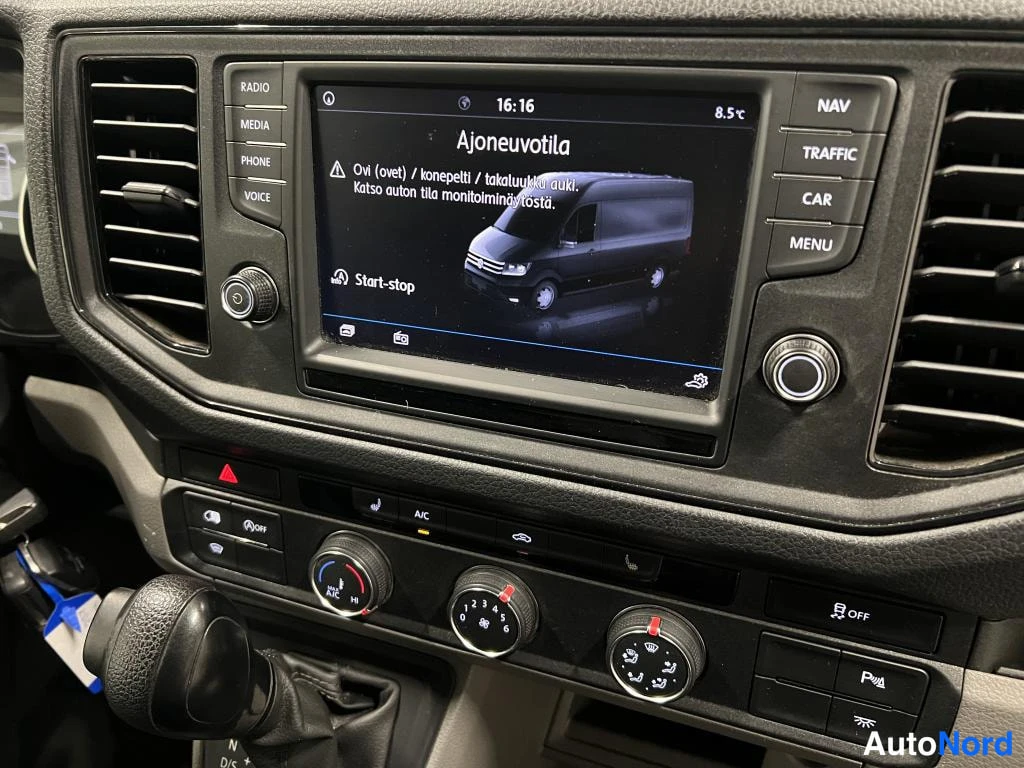 Musta Volkswagen Crafter 2019, yksityiskohta, kuva 15