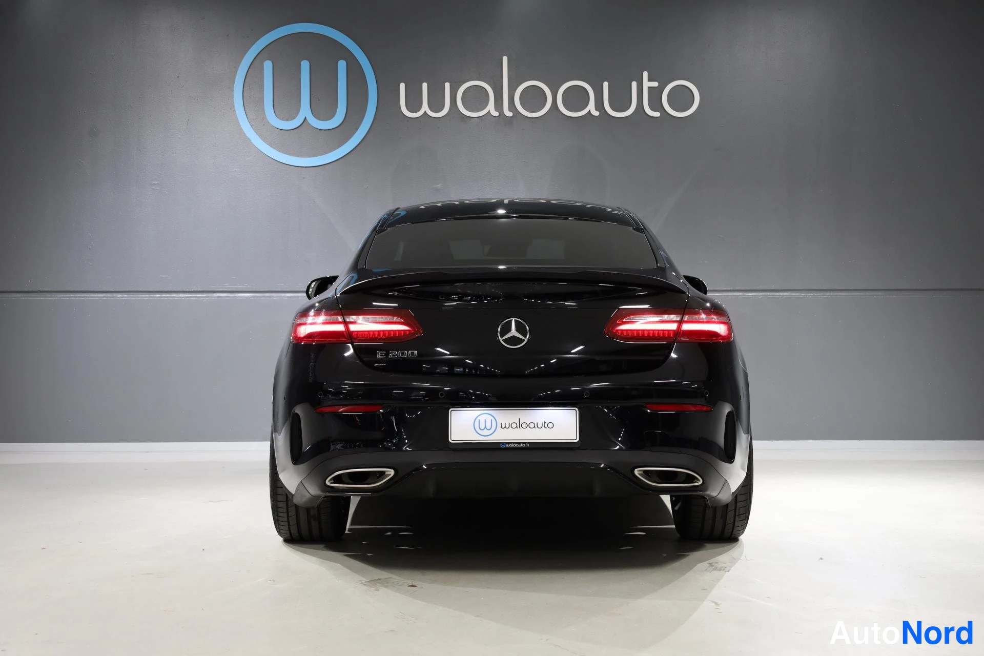 Black Mercedes-Benz E 2017, rear, photo 8