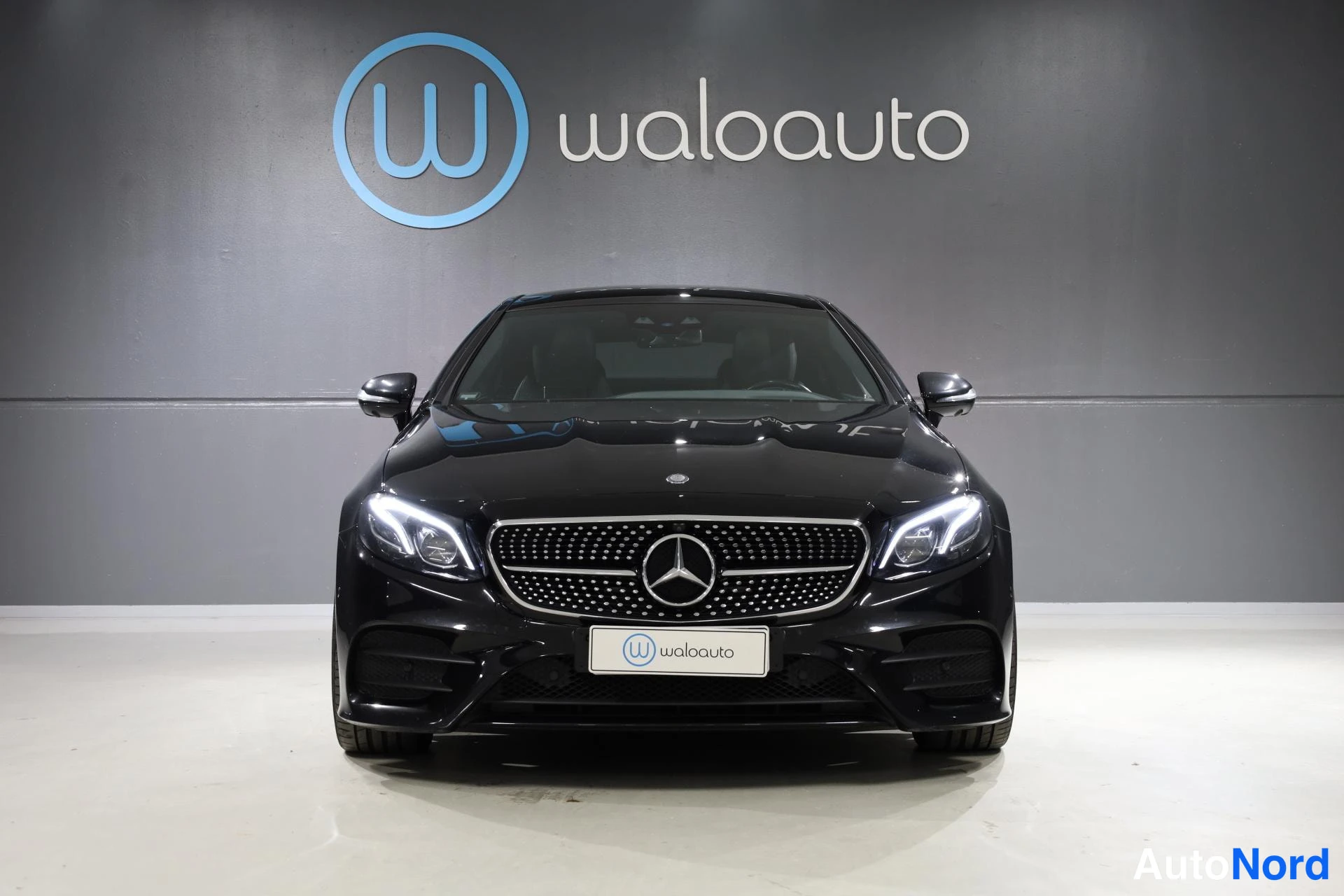 Black Mercedes-Benz E 2017, front, photo 3