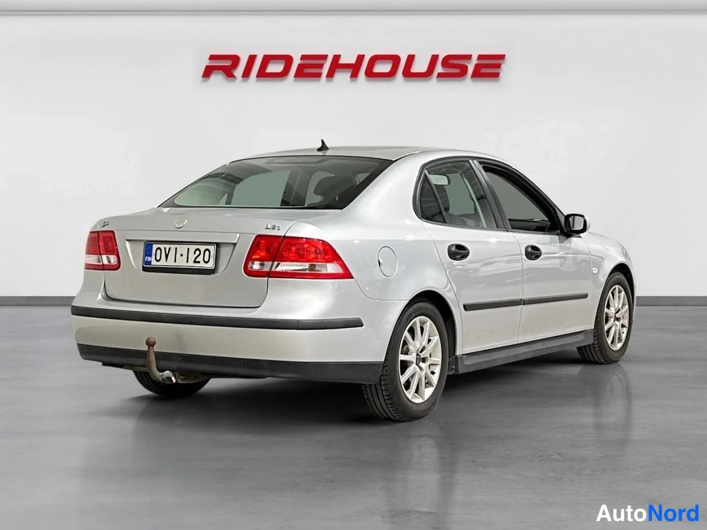 Hopea Saab 9-3 2006, takaviisto, kuva 3