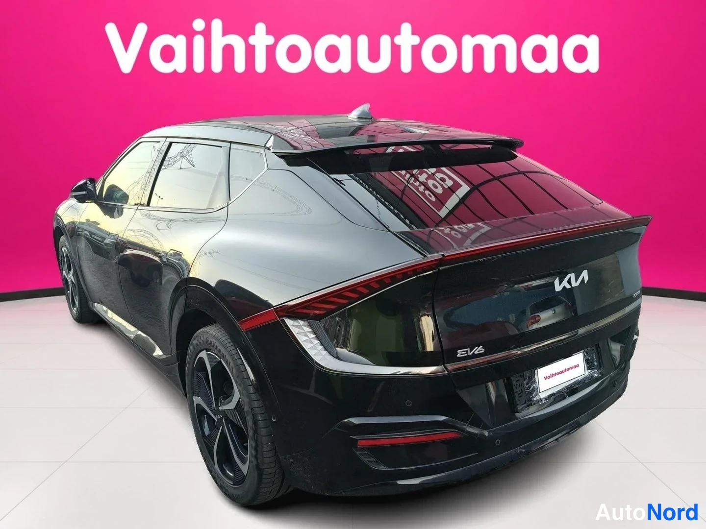 Musta Kia EV6 GT 2023, takaviisto, kuva 4