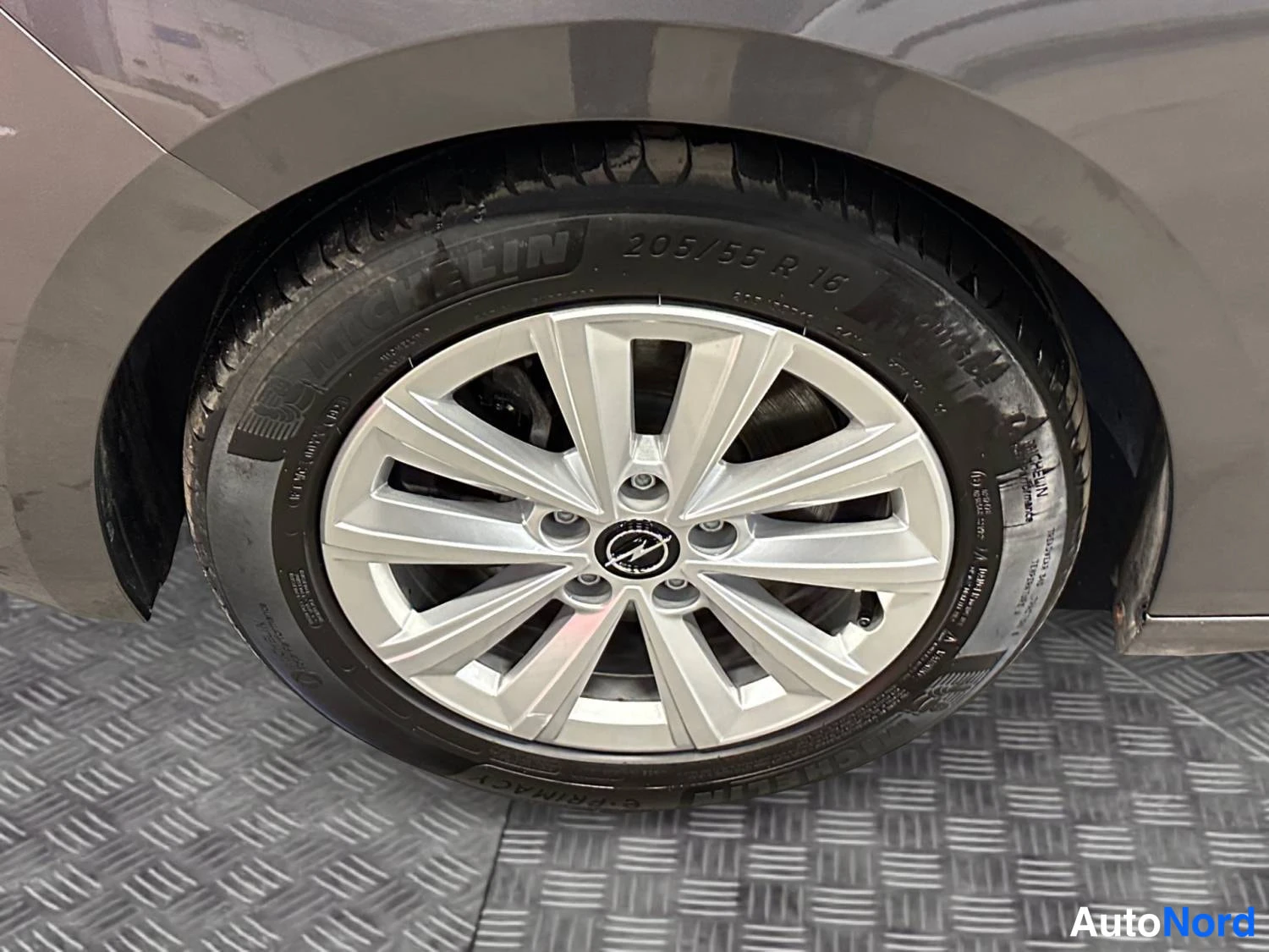 Grey Opel Astra Sports Tourer 2024, detail, photo 17
