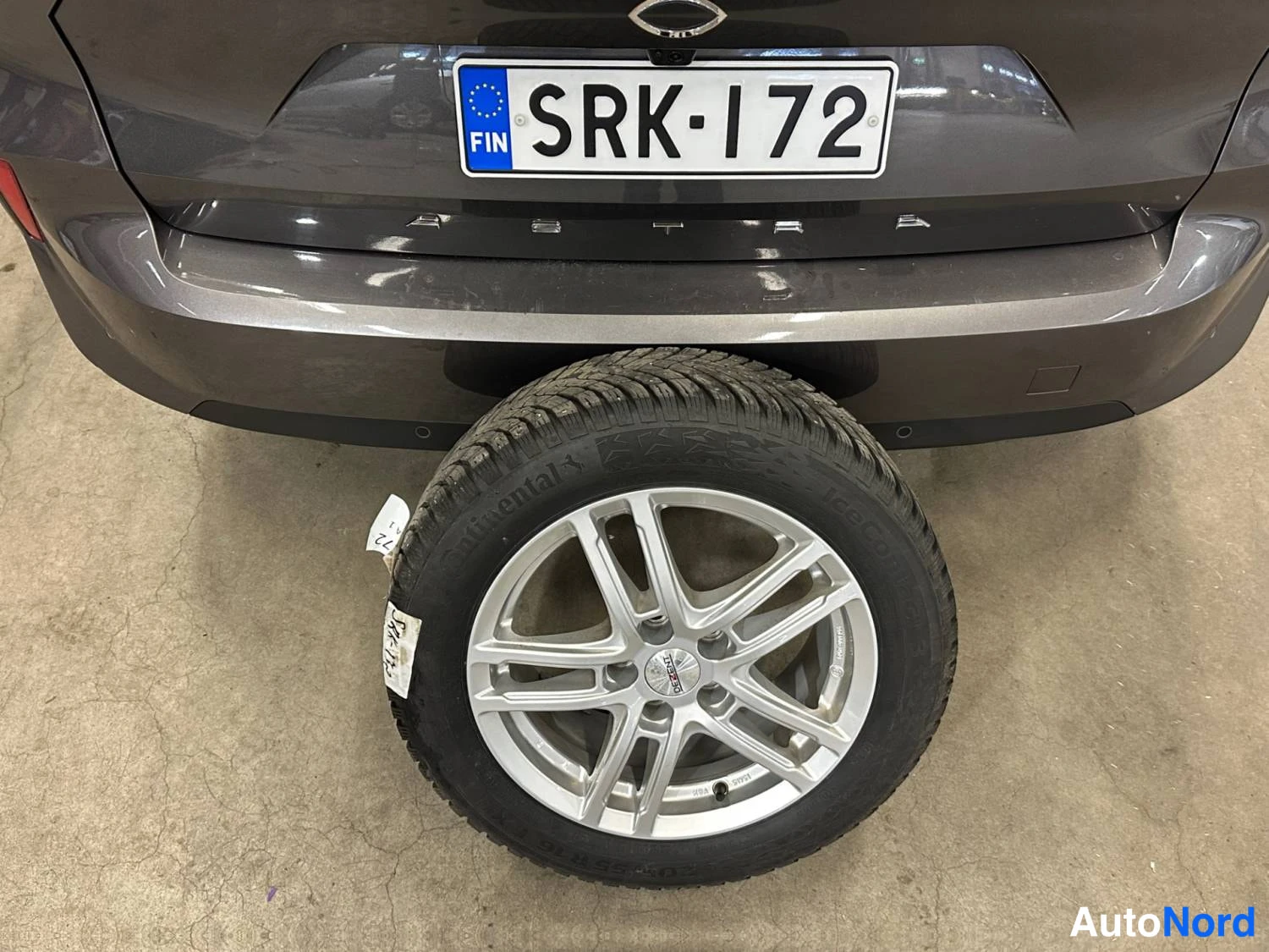 Grey Opel Astra Sports Tourer 2024, detail, photo 18
