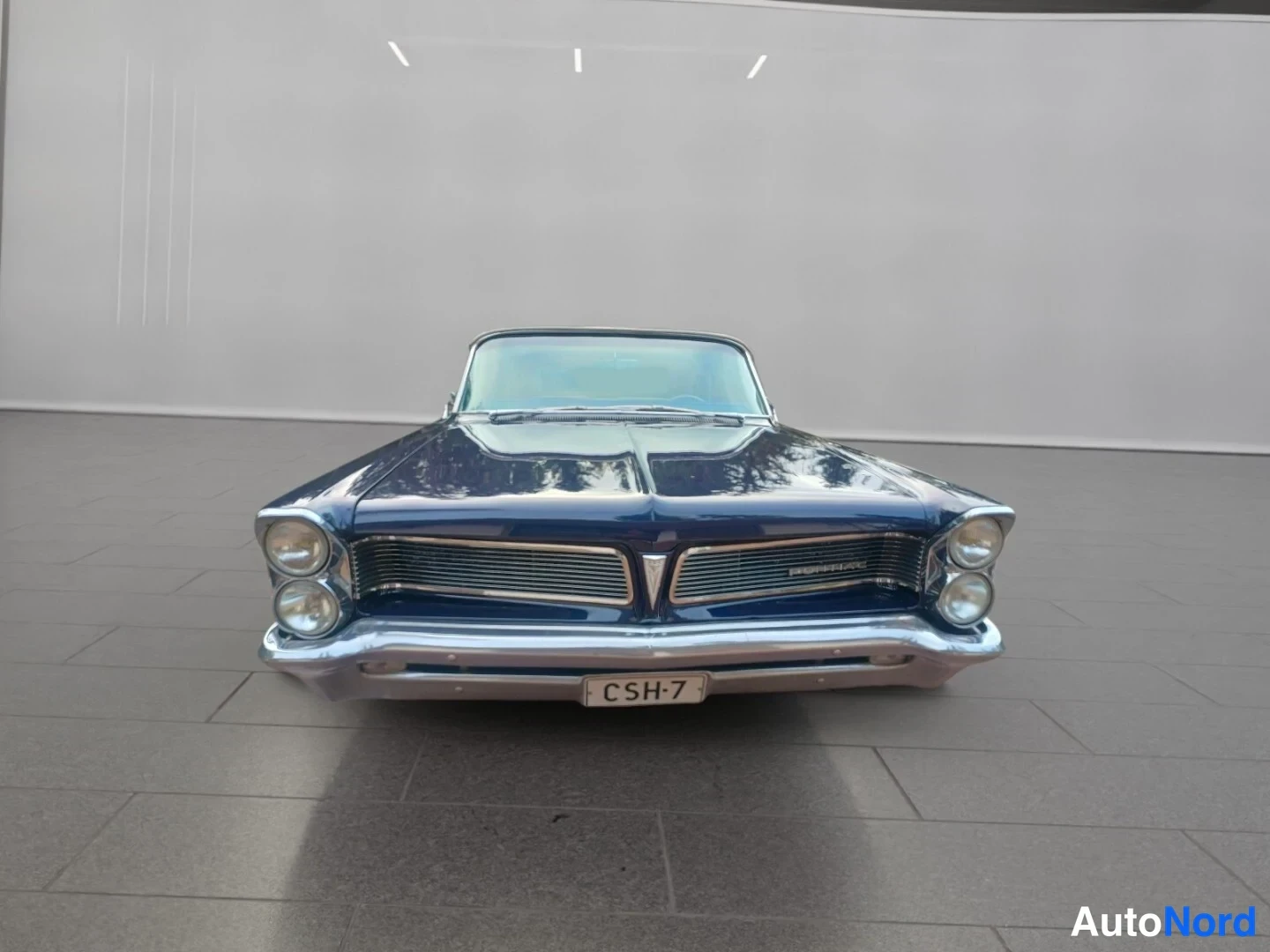Blå Pontiac Catalina 1963, framifrån, bild 6