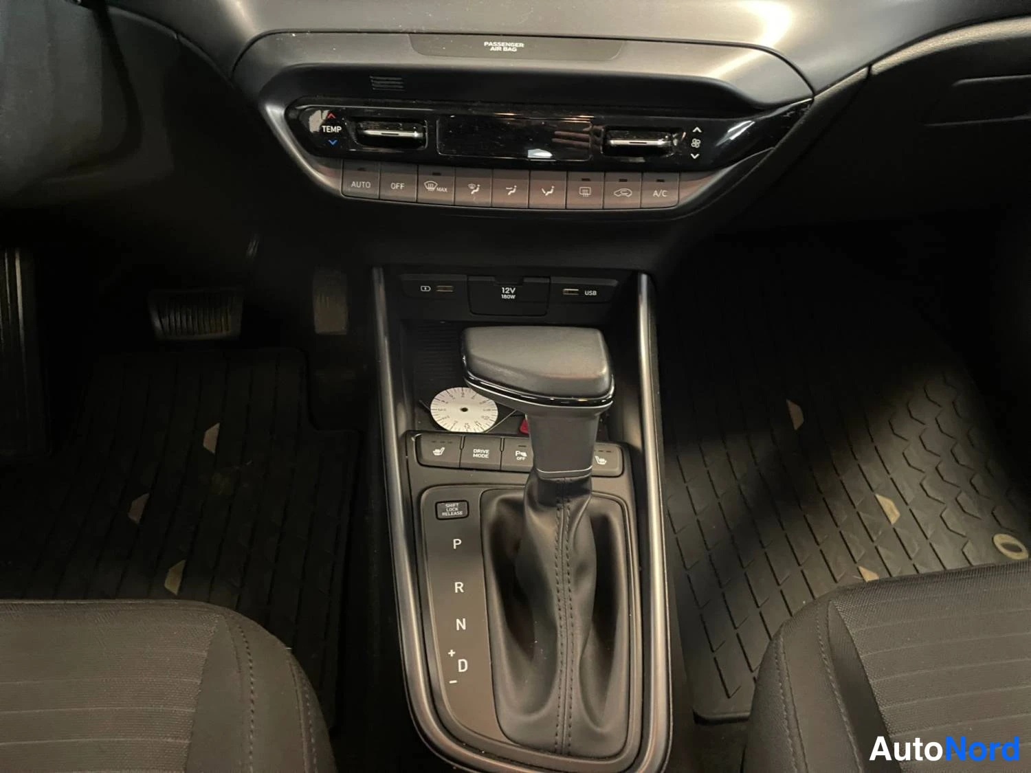 Harmaa Hyundai I20 2023, yksityiskohta, kuva 13
