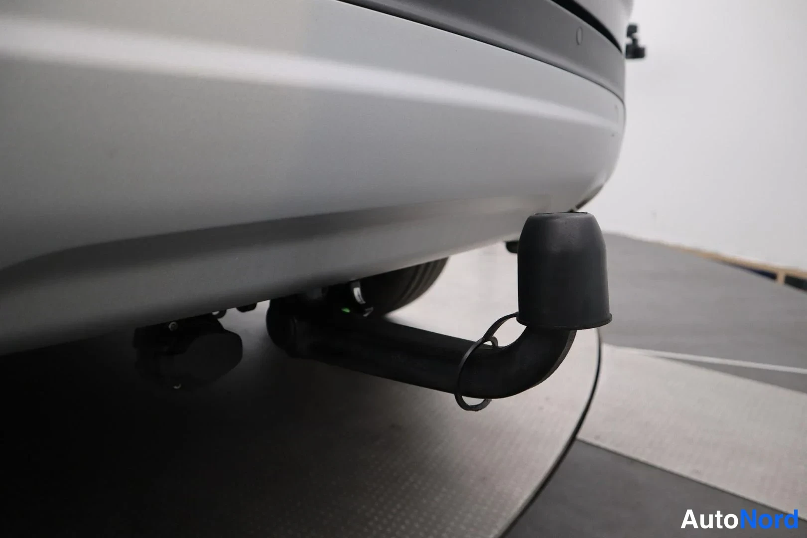Harmaa Ford Kuga 2016, yksityiskohta, kuva 29