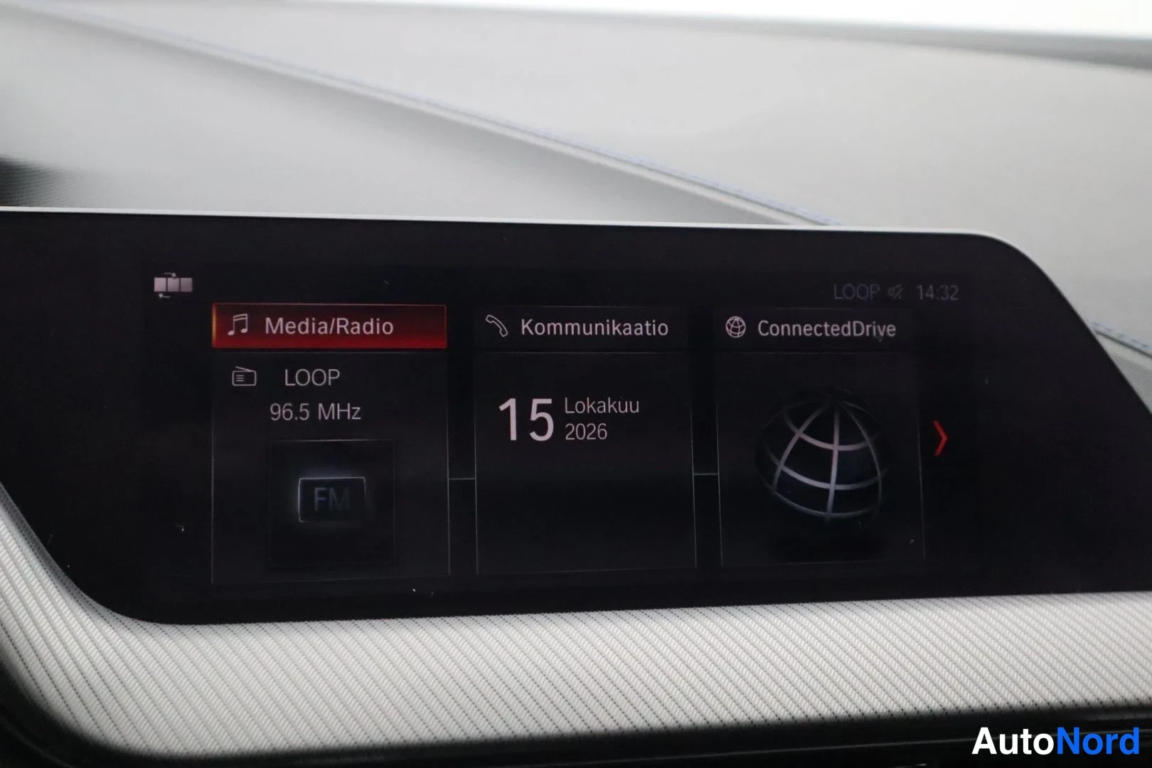 Valkoinen BMW 218i 2021, yksityiskohta, kuva 28