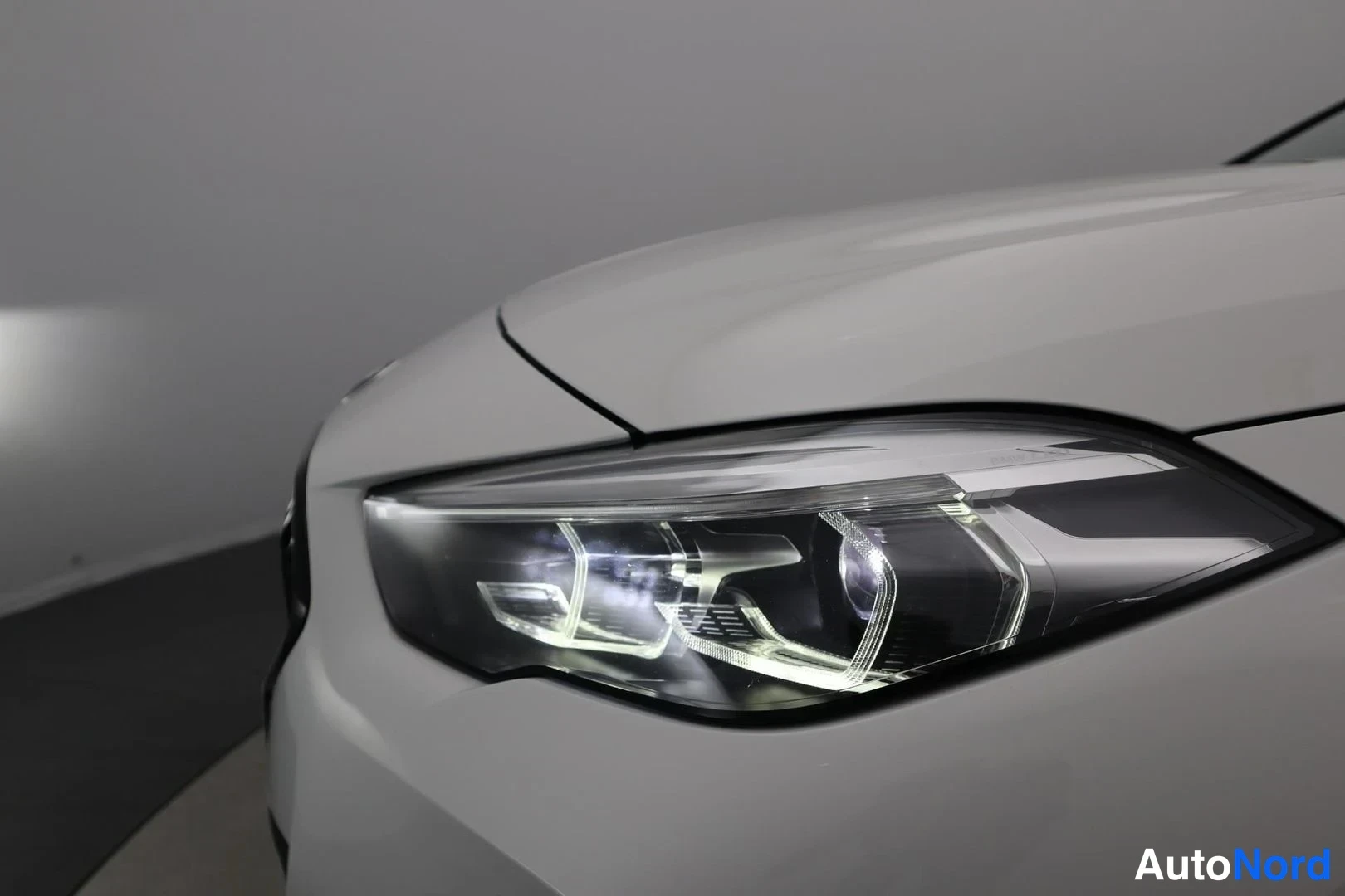 Valkoinen BMW 218i 2021, yksityiskohta, kuva 36