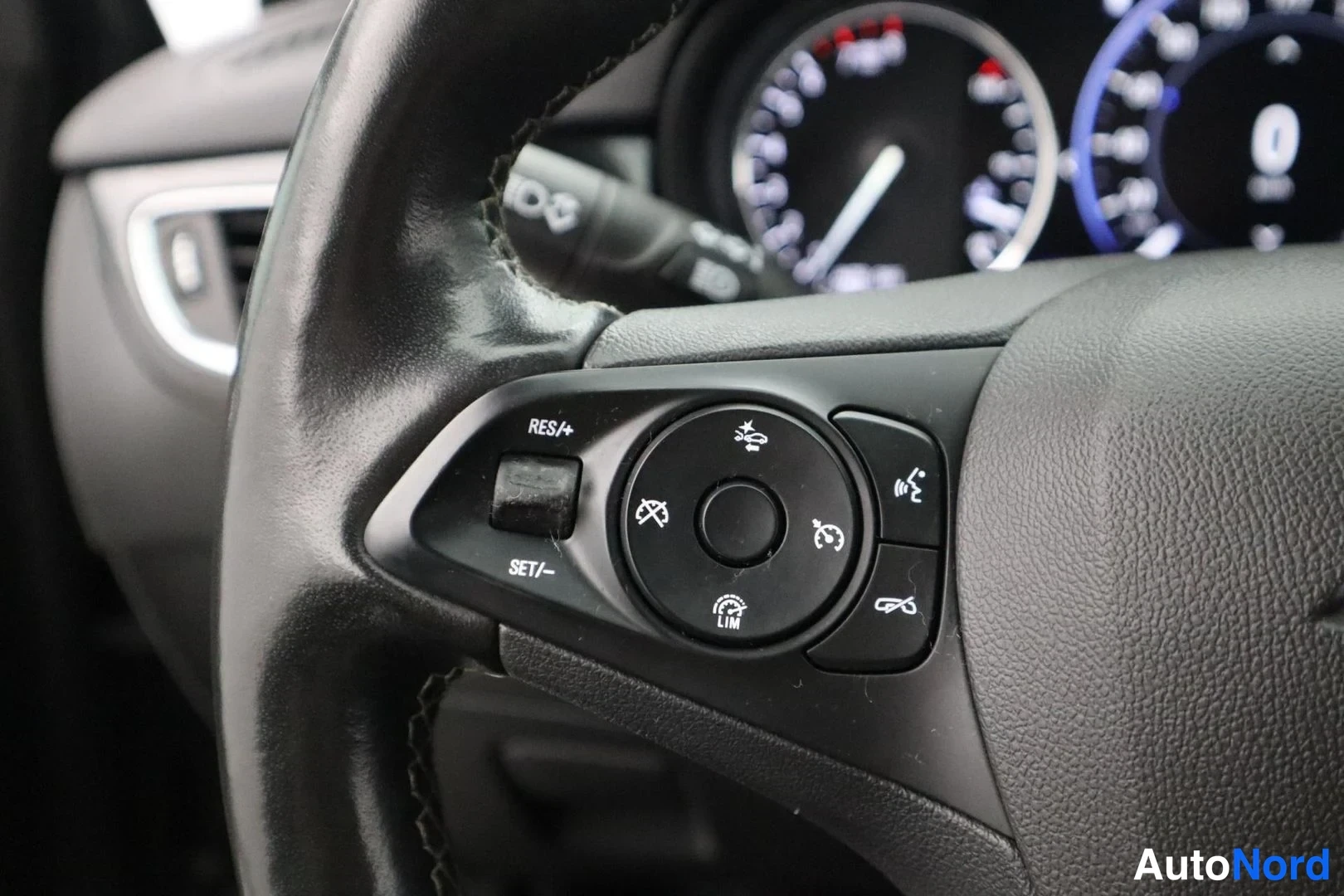 Harmaa Opel Astra Sports Tourer 2022, yksityiskohta, kuva 20