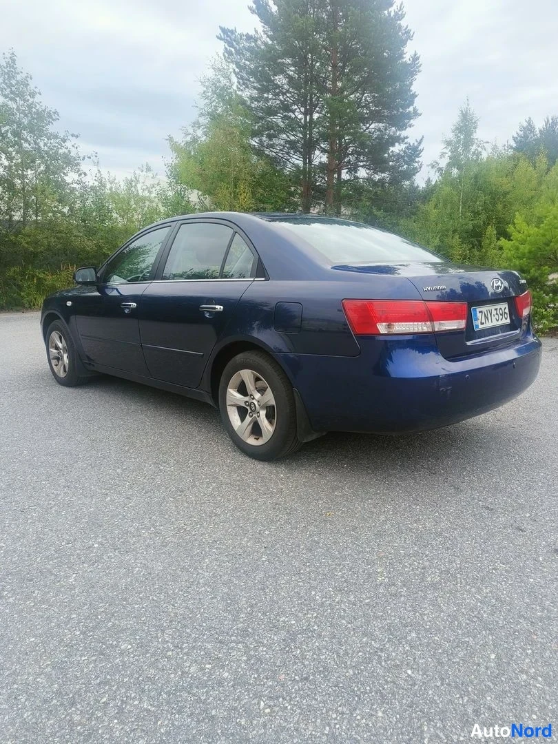 Sininen Hyundai Sonata 2007, takaviisto, kuva 4