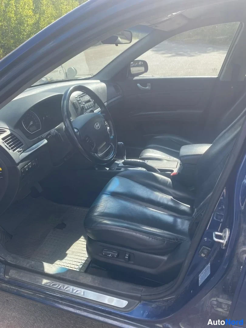 Sininen Hyundai Sonata 2007, ohjaamo, kuva 7
