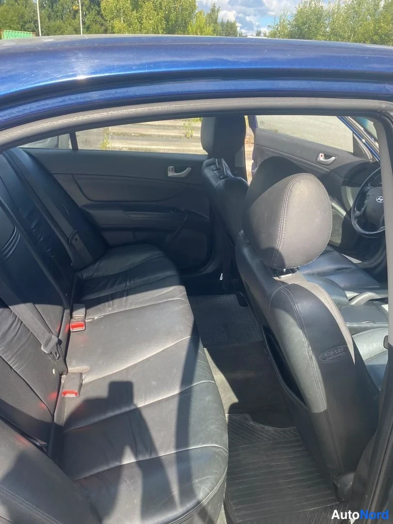 Sininen Hyundai Sonata 2007, takaistuimet, kuva 10