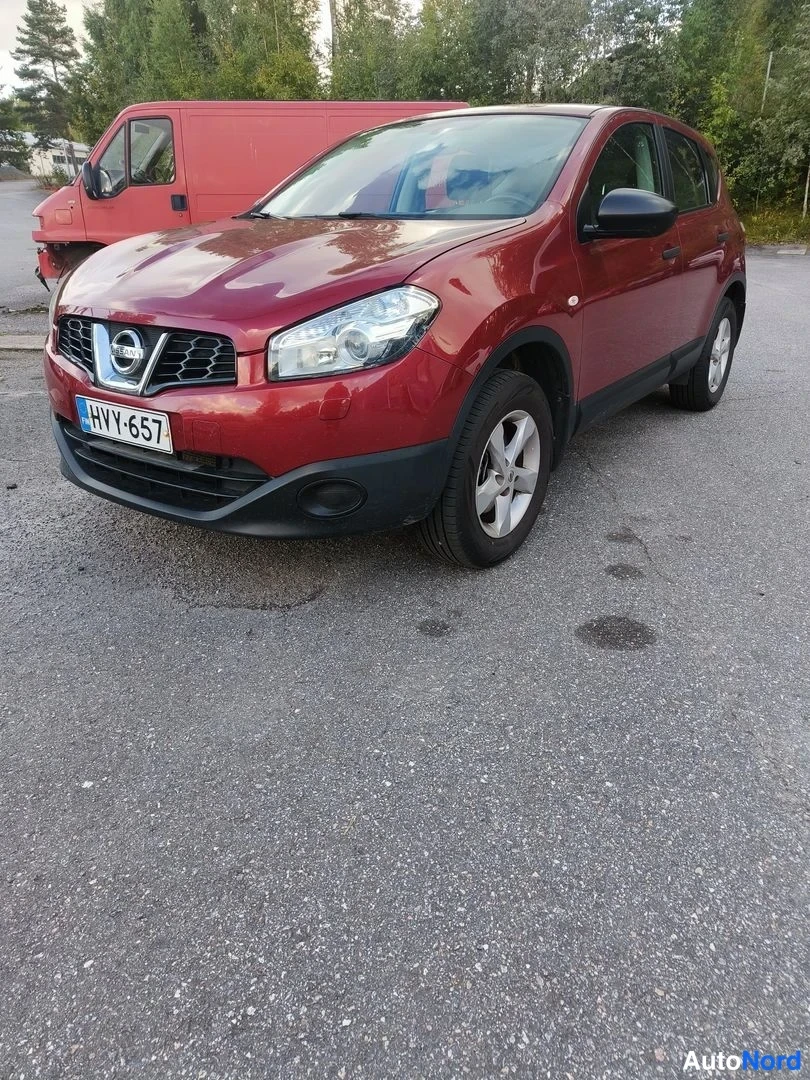 Nissan Qashqai 2,0L Visia 2WD 6M/T MY11 2011