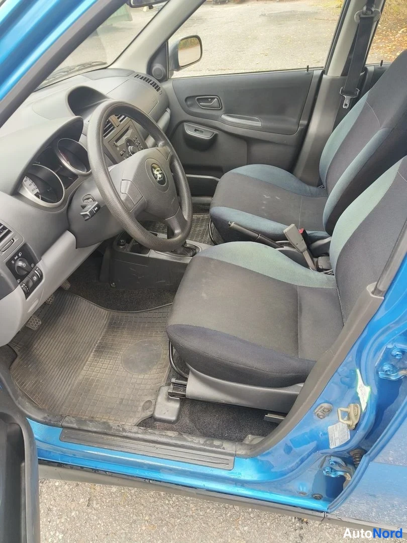 Sininen Suzuki Ignis 2004, ohjaamo, kuva 7