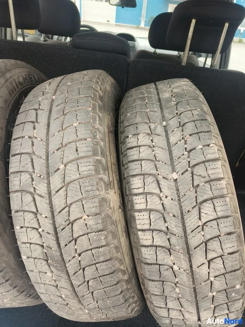 Sininen Suzuki Ignis 2004, yksityiskohta, kuva 9