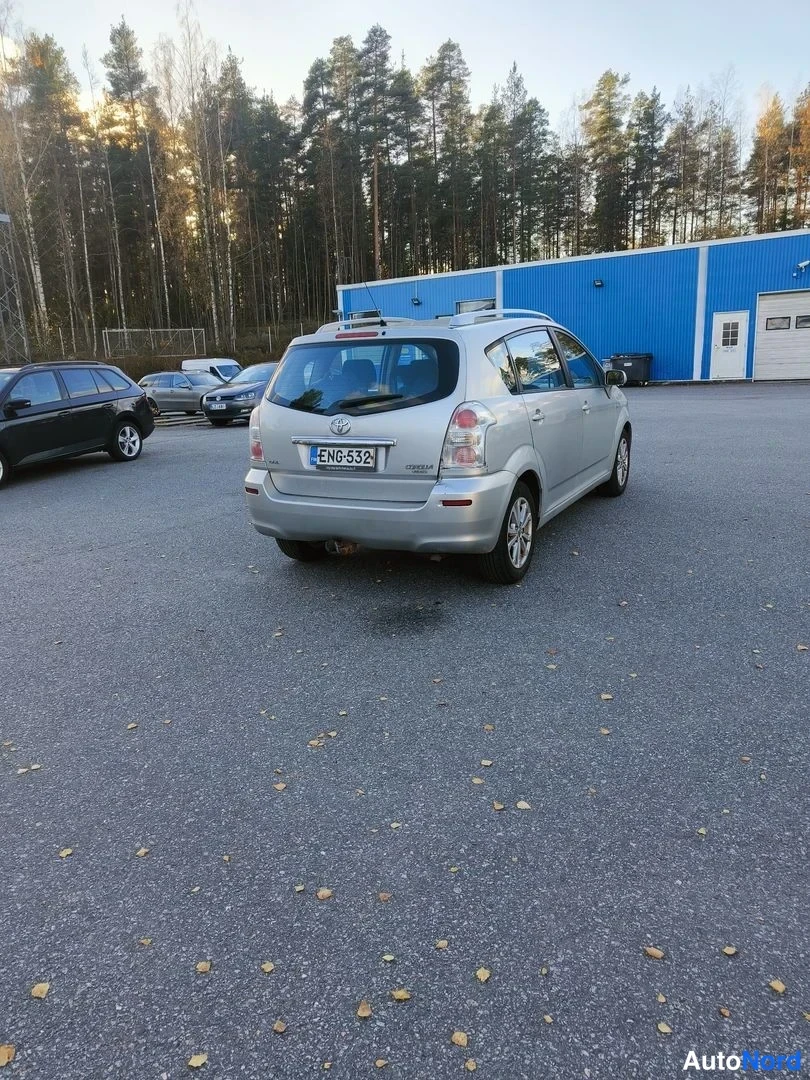 Hopea Toyota Corolla Verso 2007, takaviisto, kuva 4