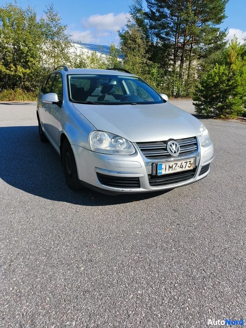 Hopea Volkswagen Golf 2008, etuviisto, keula vasemmalle, kuva 2