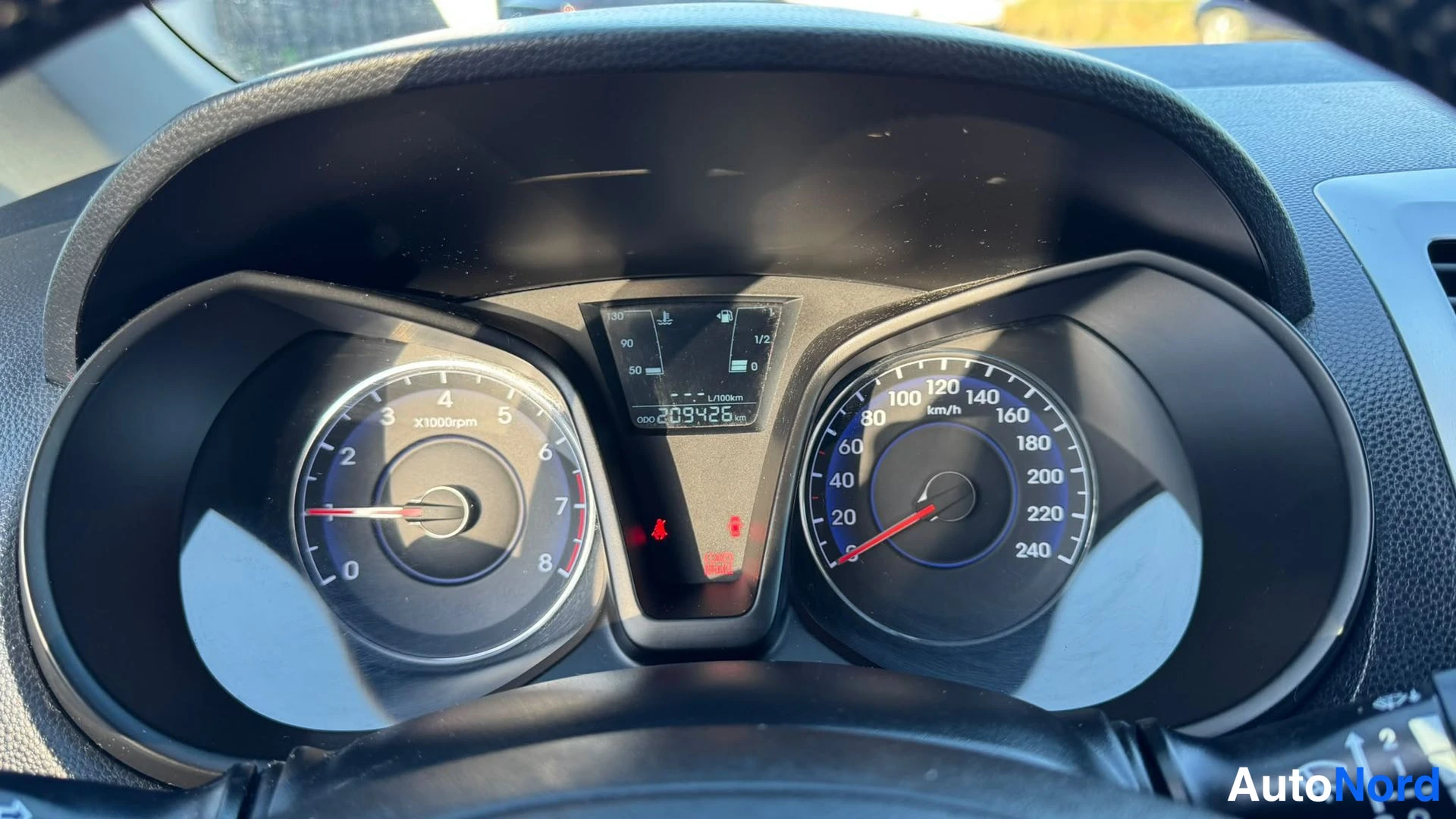 Beige Hyundai ix20 2012, yksityiskohta, kuva 14