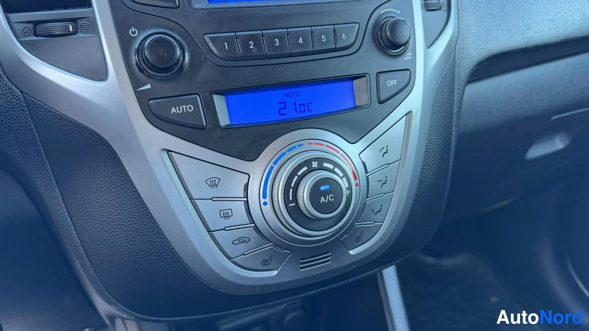 Beige Hyundai ix20 2012, yksityiskohta, kuva 16