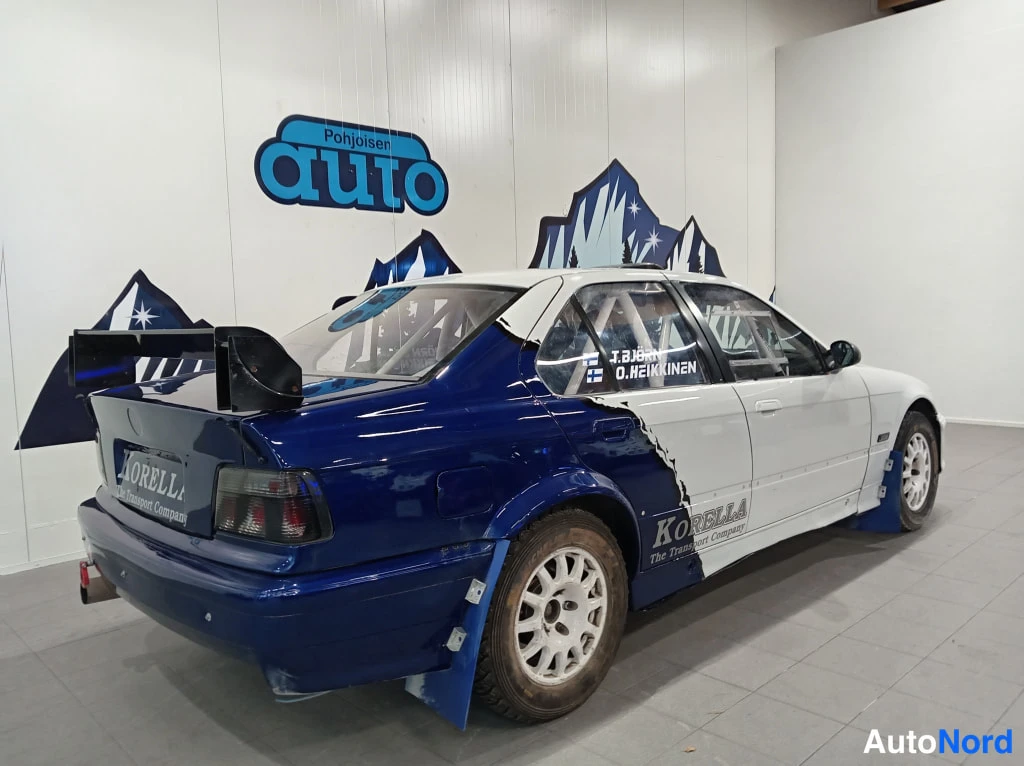 BMW M3 1991, takaviisto, kuva 6