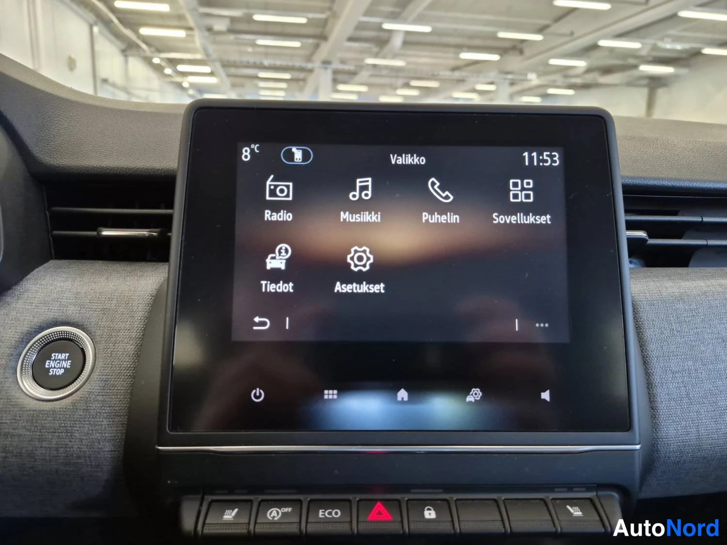 Punainen Renault Clio 2025, yksityiskohta, kuva 23