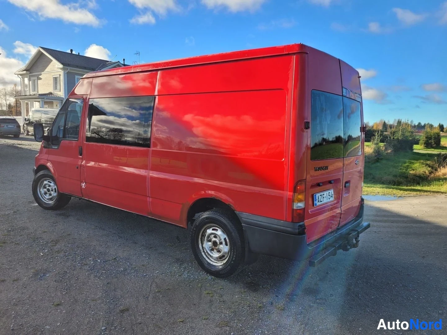 Punainen Ford Transit 2002, takaviisto, kuva 3