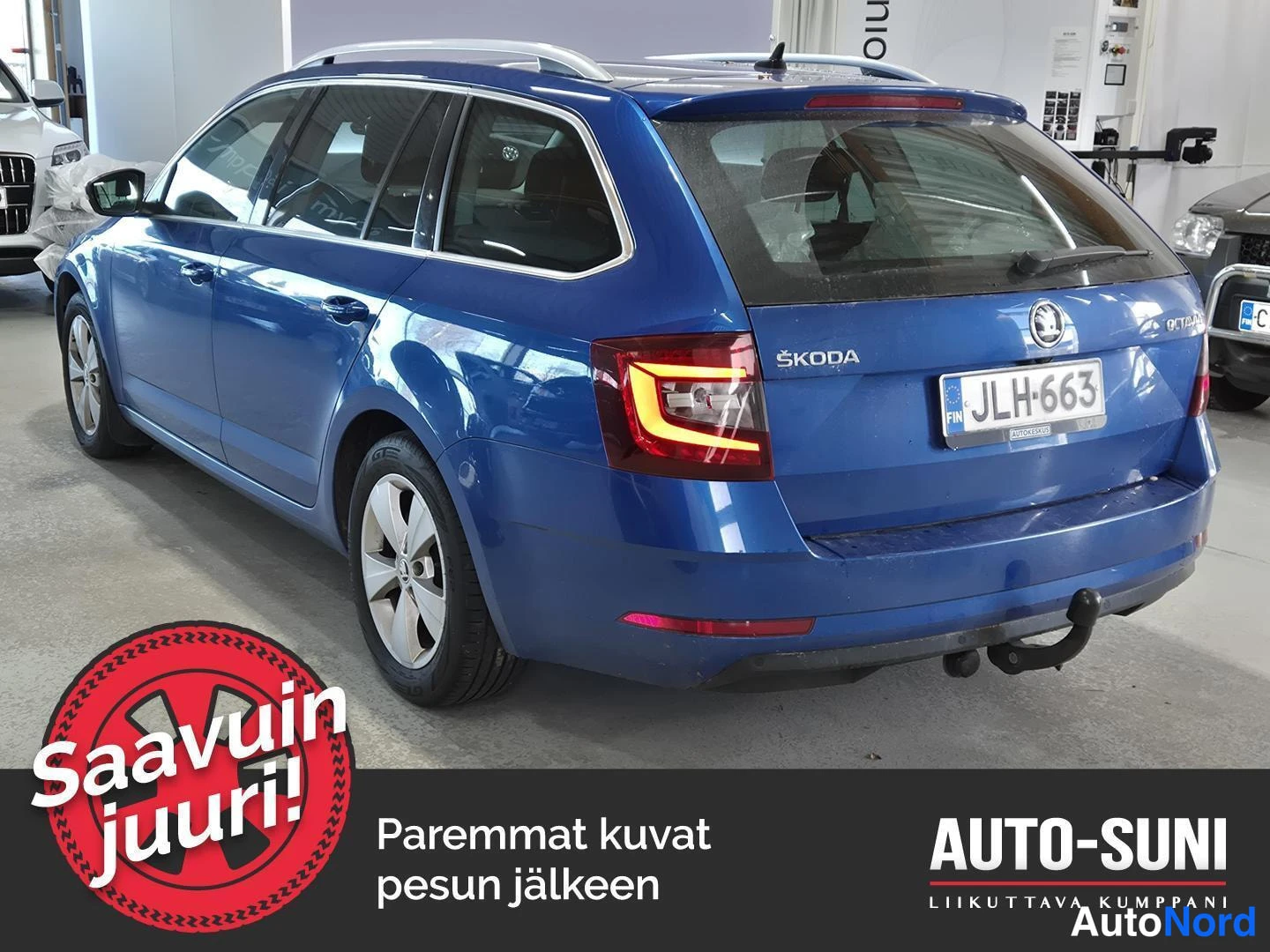 Sininen Skoda Octavia 2020, takaviisto, kuva 5