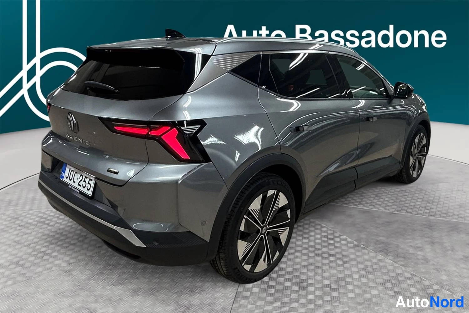 Harmaa Renault Scenic E-Tech electric 2026, takaviisto, kuva 7